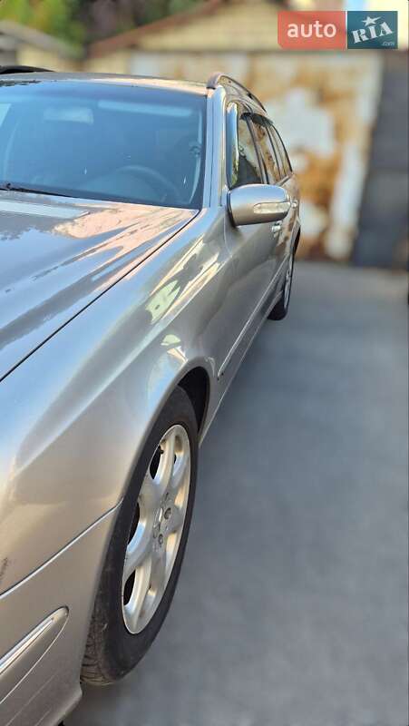 Универсал Mercedes-Benz E-Class 2003 в Киеве