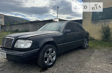 Седан Mercedes-Benz E-Class 1995 в Виноградові