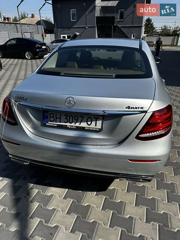 Седан Mercedes-Benz E-Class 2017 в Харькове фото 4 Седан Mercedes-Benz E-Class 2017 в Харькове
