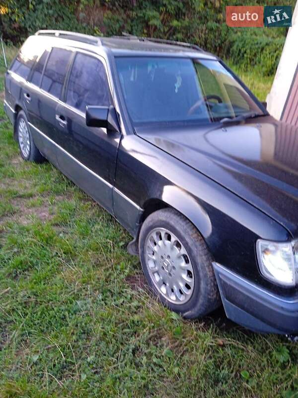 Универсал Mercedes-Benz E-Class 1995 в Черновцах