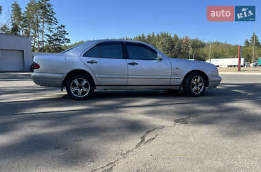 Седан Mercedes-Benz E-Class 1999 в Дергачах