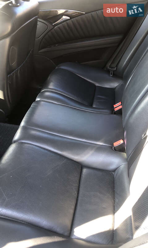 Седан Mercedes-Benz E-Class 2005 в Сокале
