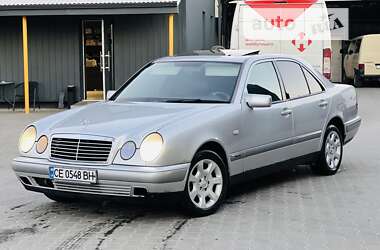 Седан Mercedes-Benz E-Class 1996 в Черновцах