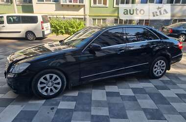 Седан Mercedes-Benz E-Class 2010 в Києві