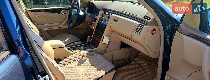 Универсал Mercedes-Benz E-Class 2001 в Лохвице