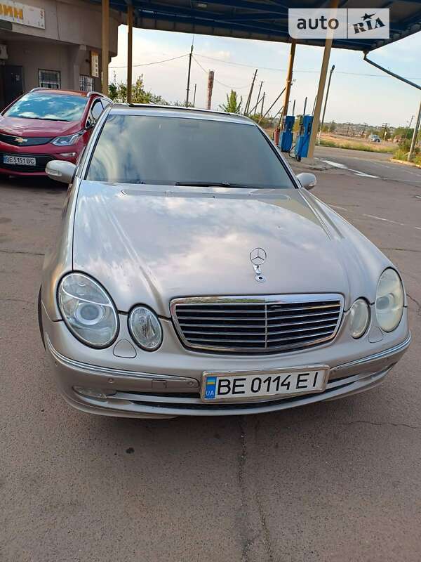 Mercedes-Benz E-Class 2004