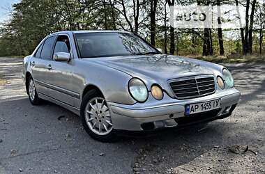 Седан Mercedes-Benz E-Class 2001 в Запоріжжі