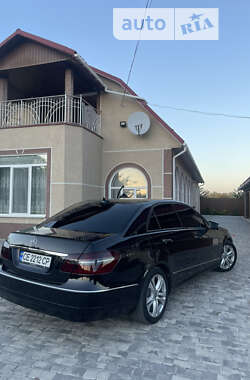 Седан Mercedes-Benz E-Class 2011 в Черновцах