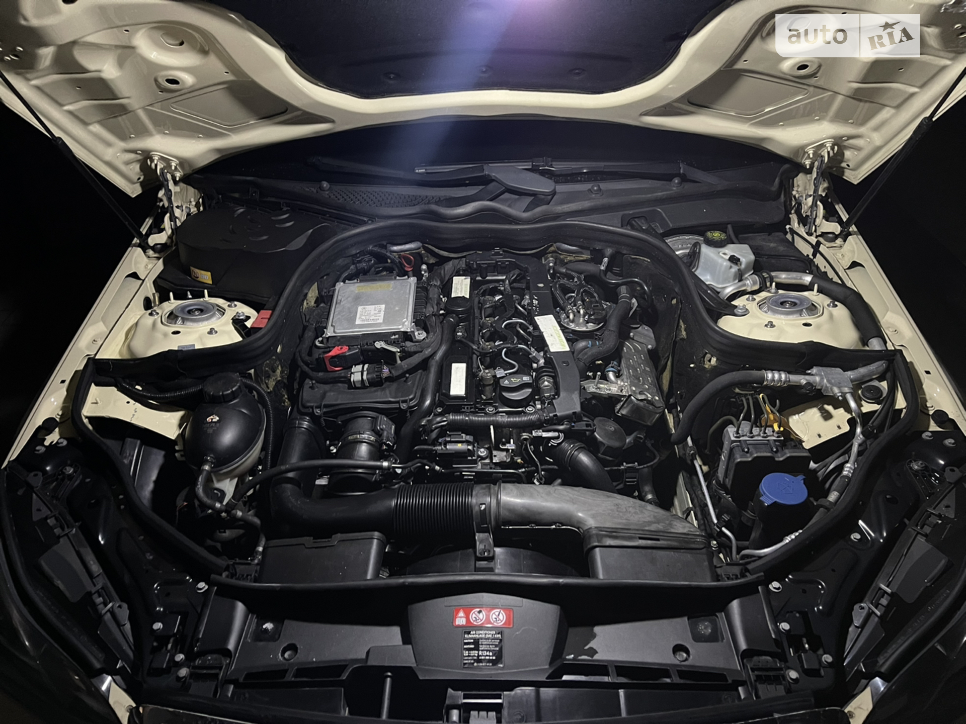 2013 Mercedes-Benz E-klasse - мініатюра 34