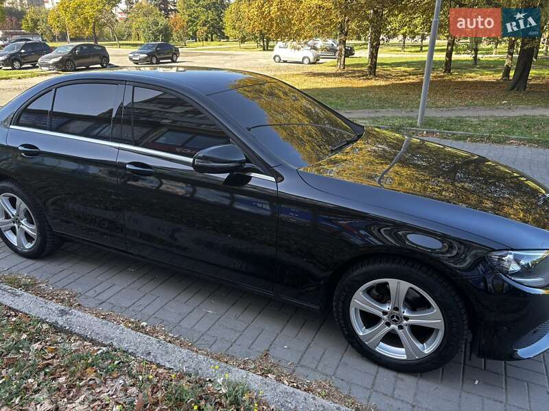 Седан Mercedes-Benz E-Class 2017 в Запорожье