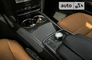 Mercedes-Benz E-Class 2015
