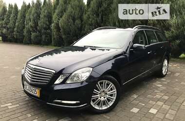 Універсал Mercedes-Benz E-Class 2012 в Самборі