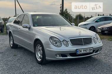 Седан Mercedes-Benz E-Class 2004 в Ровно