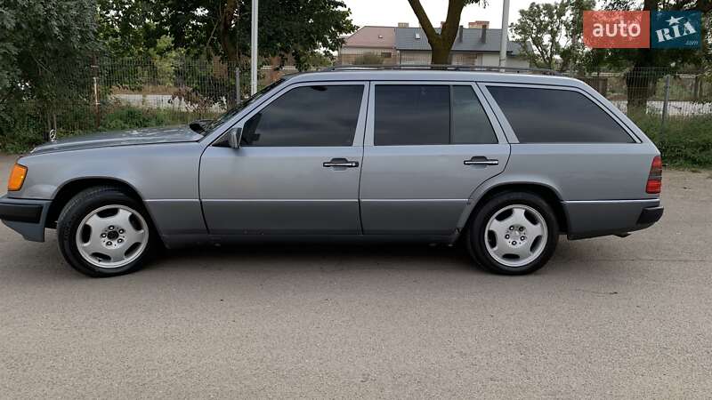 Универсал Mercedes-Benz E-Class 1989 в Одессе