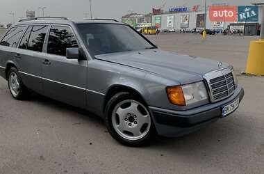 Универсал Mercedes-Benz E-Class 1989 в 