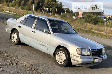 Седан Mercedes-Benz E-Class 1986 в Шепетівці