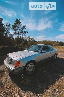 Купе Mercedes-Benz E-Class 1994 в Києві