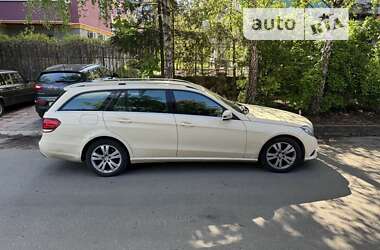 Універсал Mercedes-Benz E-Class 2013 в Києві