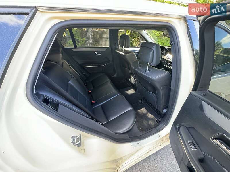 Універсал Mercedes-Benz E-Class 2013 в Києві