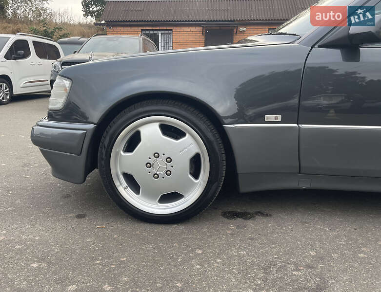 Седан Mercedes-Benz E-Class 1994 в Киеве