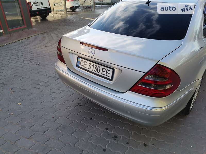 Седан Mercedes-Benz E-Class 2002 в Черновцах