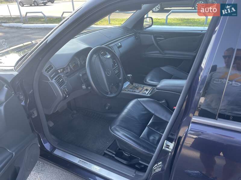 Универсал Mercedes-Benz E-Class 2002 в Киеве