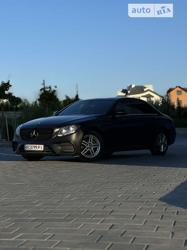 Седан Mercedes-Benz E-Class 2018 в Ровно