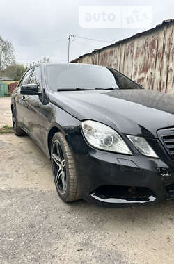 Седан Mercedes-Benz E-Class 2011 в Василькове