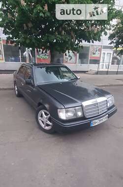 Седан Mercedes-Benz E-Class 1988 в Одессе