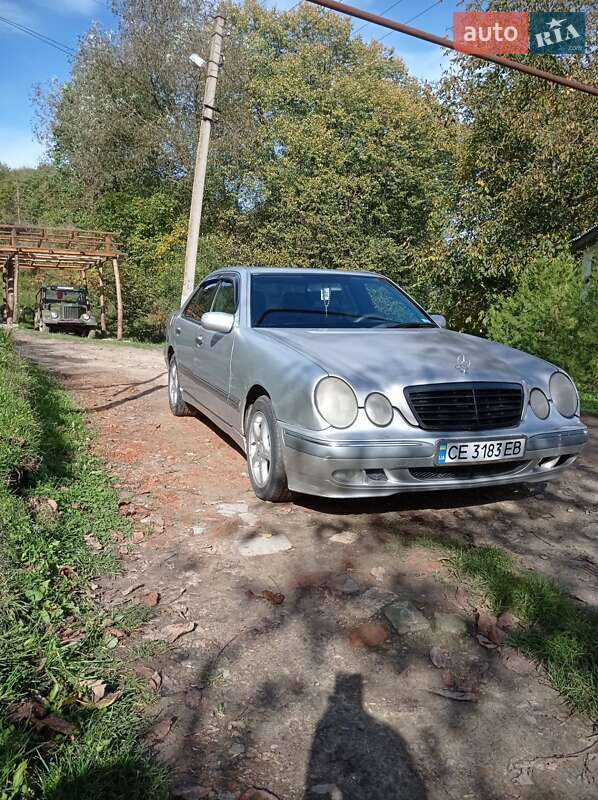 Седан Mercedes-Benz E-Class 1997 в Черновцах