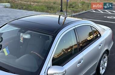 Седан Mercedes-Benz E-Class 2004 в 