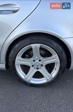 Седан Mercedes-Benz E-Class 2004 в 