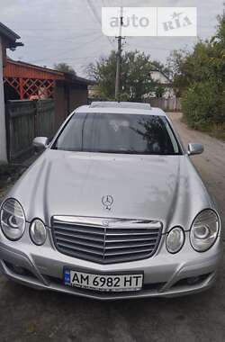 Седан Mercedes-Benz E-Class 2008 в Малине