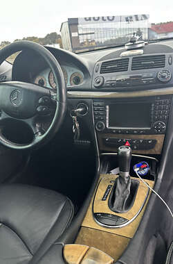 Седан Mercedes-Benz E-Class 2007 в Чернівцях