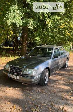 Седан Mercedes-Benz E-Class 1988 в Рівному