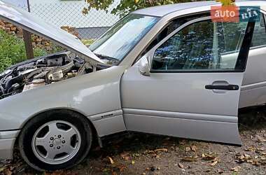 Седан Mercedes-Benz E-Class 1997 в 
