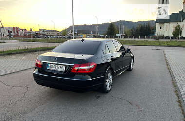 Седан Mercedes-Benz E-Class 2010 в Хусте