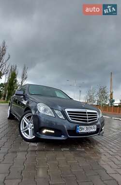 Седан Mercedes-Benz E-Class 2009 в Измаиле