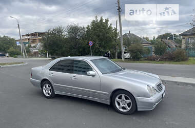 Седан Mercedes-Benz E-Class 2001 в Черкасах