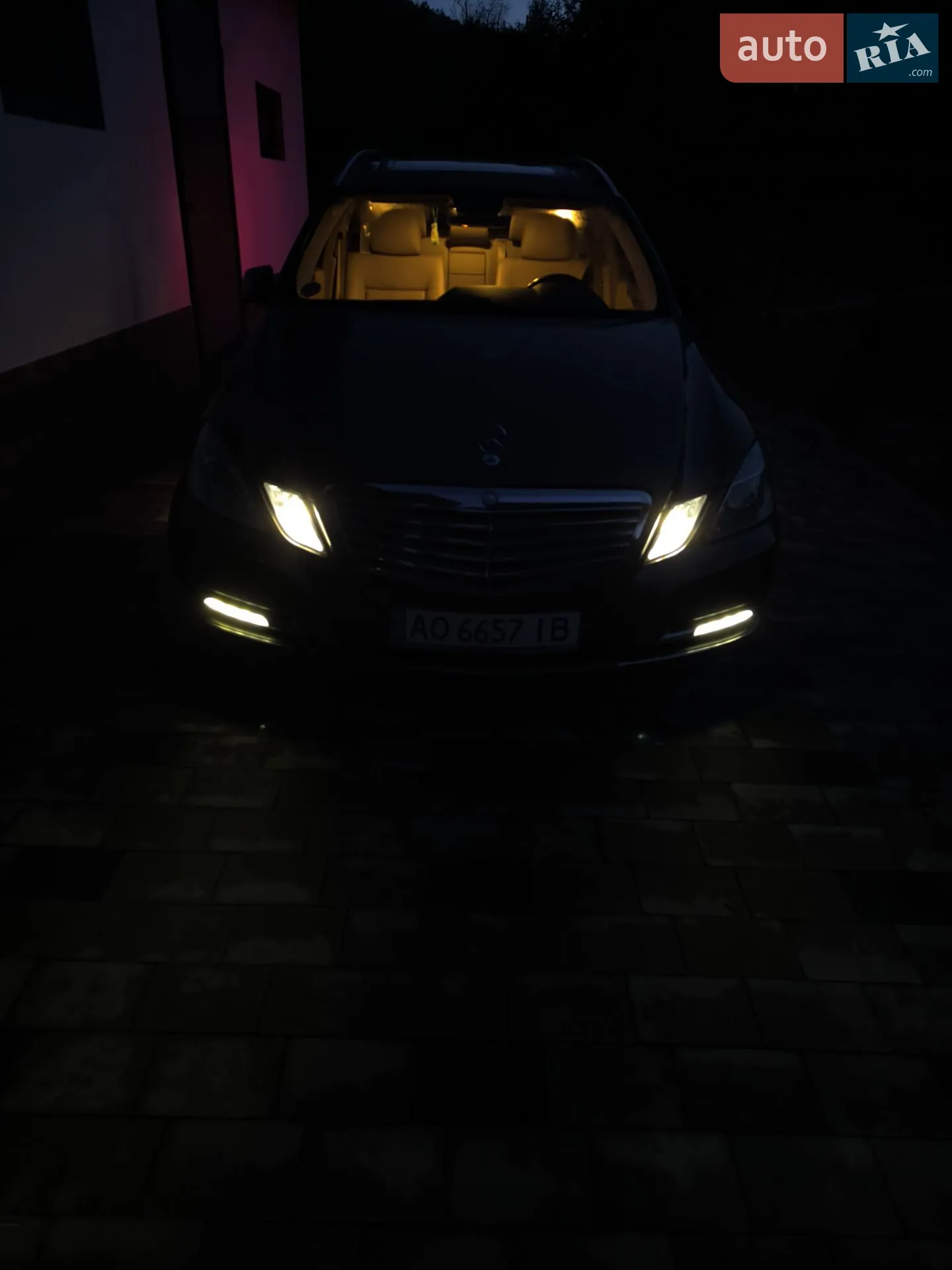 2012 Mercedes-Benz E-klasse - мініатюра 2