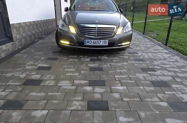 Универсал Mercedes-Benz E-Class 2012 в 