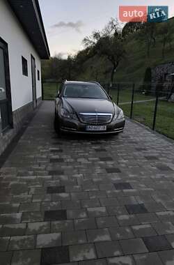 Универсал Mercedes-Benz E-Class 2012 в 