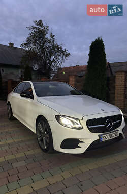 Седан Mercedes-Benz E-Class 2017 в 