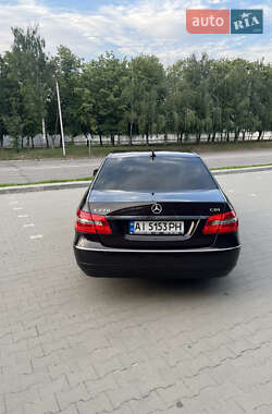 Седан Mercedes-Benz E-Class 2010 в 