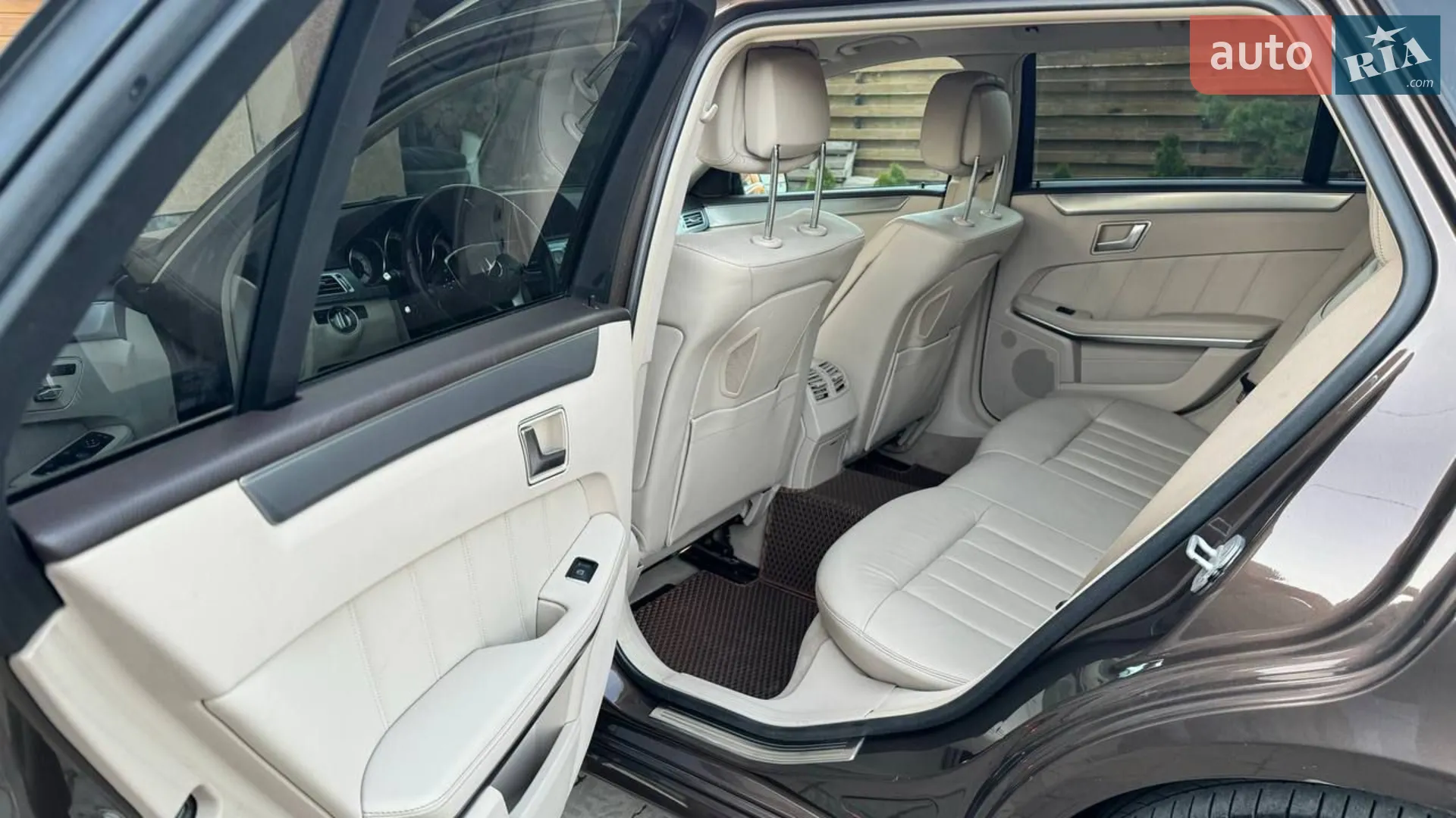 2014 Mercedes-Benz E-klasse - мініатюра 24