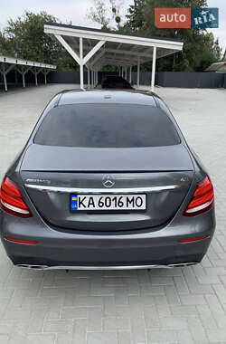Седан Mercedes-Benz E-Class 2017 в 