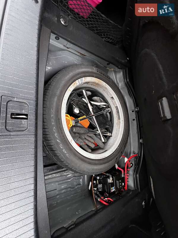 Седан Mercedes-Benz E-Class 2012 в Одессе