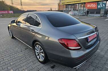 Седан Mercedes-Benz E-Class 2018 в 
