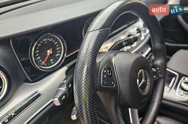 Седан Mercedes-Benz E-Class 2018 в 