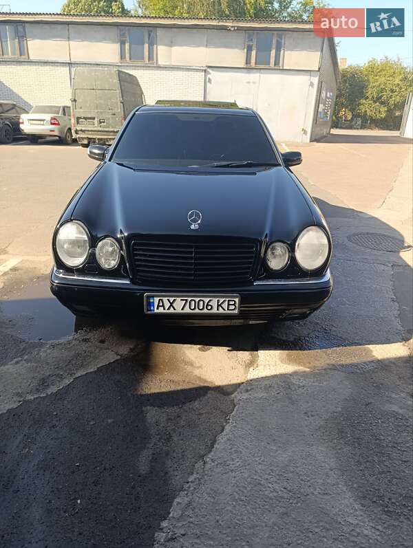 Седан Mercedes-Benz E-Class 1996 в Конотопе
